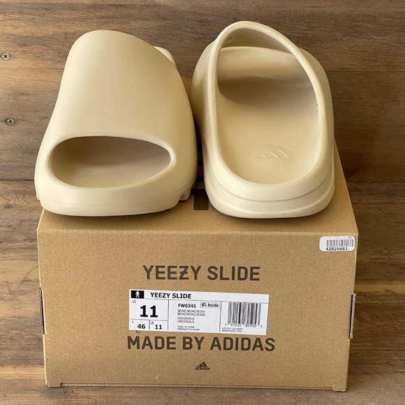 Yeezy Slide Bone